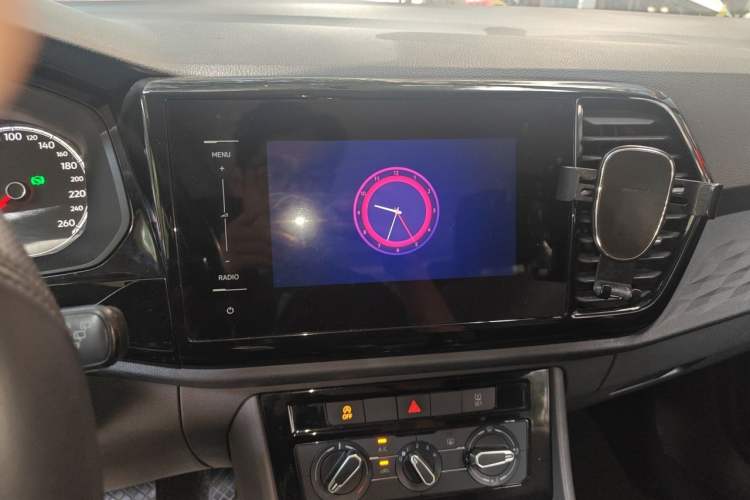 Used Jetta VS5 2019 280TSI Automatic Trend Model Audio And AC Panel