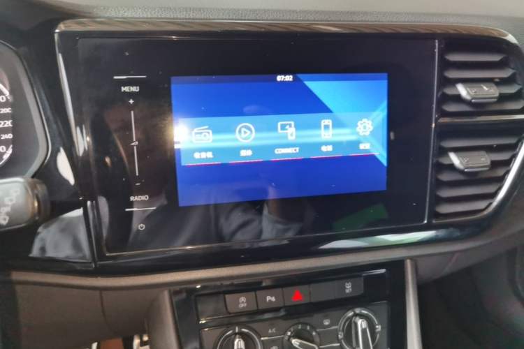 Used Jetta VS5 2019 280TSI Automatic Enjoyment Model Audio And AC Panel