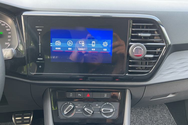 Used Jetta VS5 2019 280TSI Automatic Enjoyment Model Audio And AC Panel