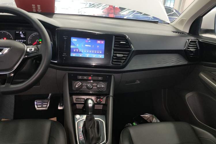 Used Jetta VS5 2019 280TSI Automatic Enjoyment Model Audio And AC Panel