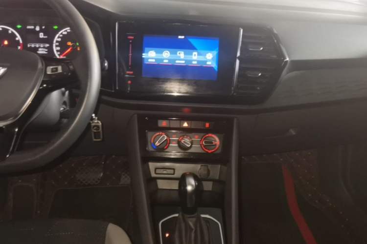 Used Jetta VS5 2019 280TSI Automatic Trend Model Audio And AC Panel