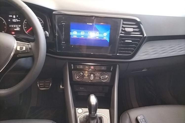 Used Jetta VS5 2019 280TSI Automatic Enjoyment Model Audio And AC Panel