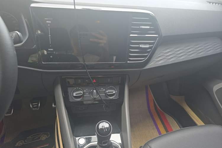 Used Jetta VS5 2019 280TSI Manual Enjoyment Model Audio And AC Panel