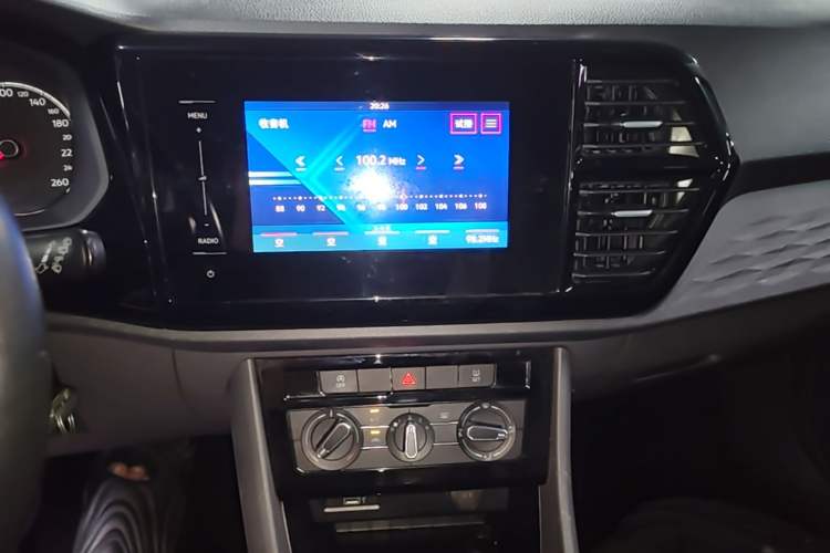 Used Jetta VS5 2019 280TSI Automatic Trend Model Audio And AC Panel