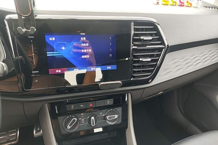 Used Jetta VS5 2019 280TSI Automatic Enjoyment Model Audio And AC Panel
