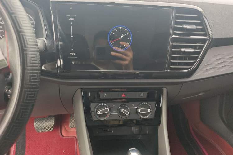 Used Jetta VS5 2019 280TSI Automatic Trend Model Audio And AC Panel