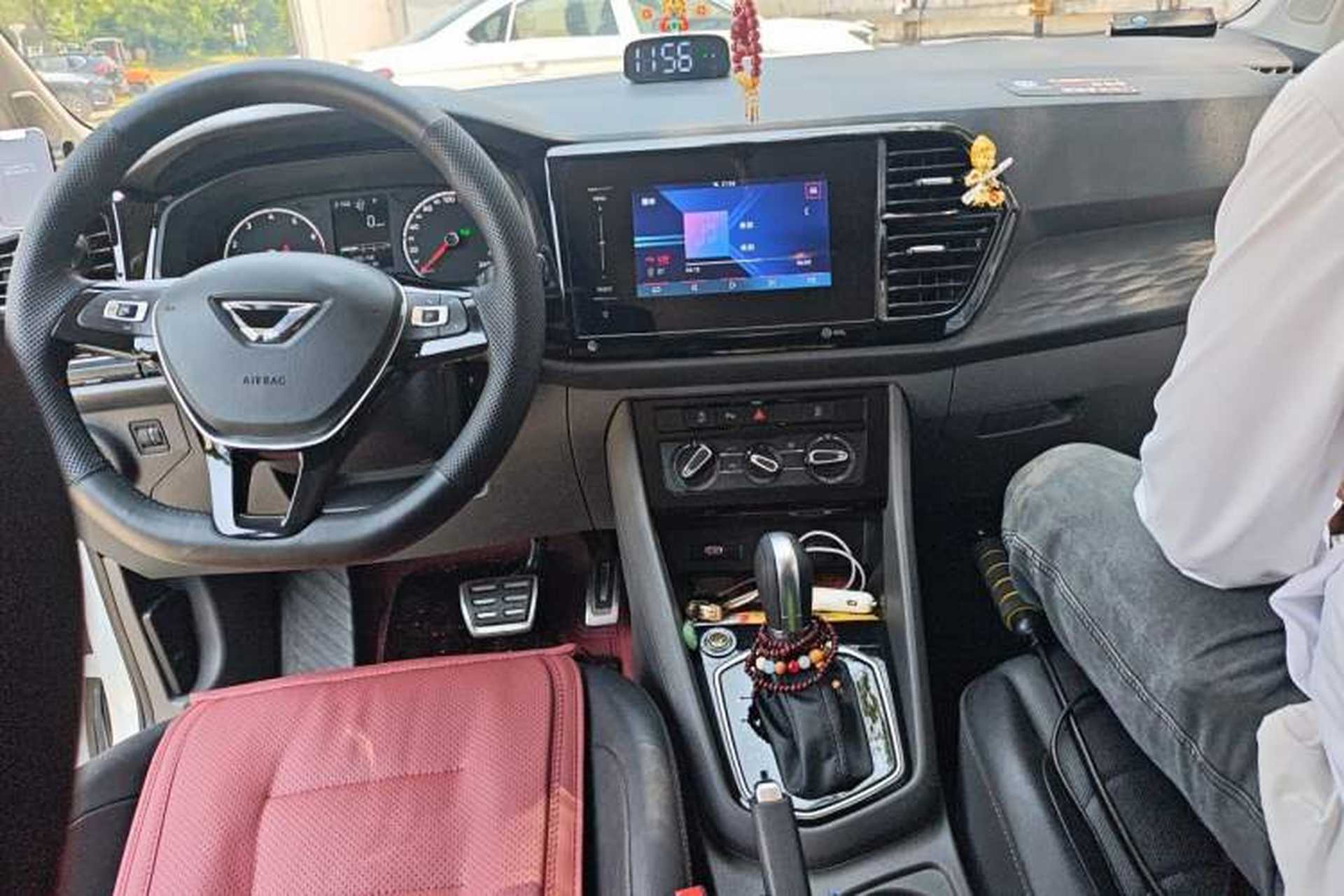 Used Jetta VS5 2019 280TSI Automatic Enjoyment Model Center Console