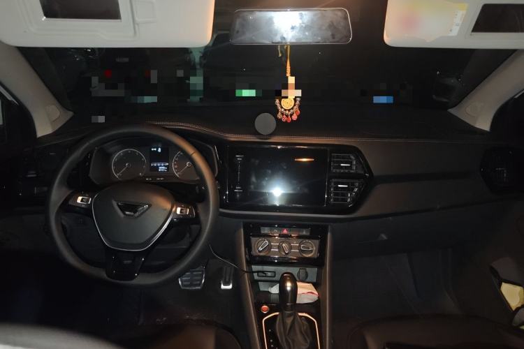 Used Jetta VS5 2019 280TSI Automatic Enjoyment Model Center Console