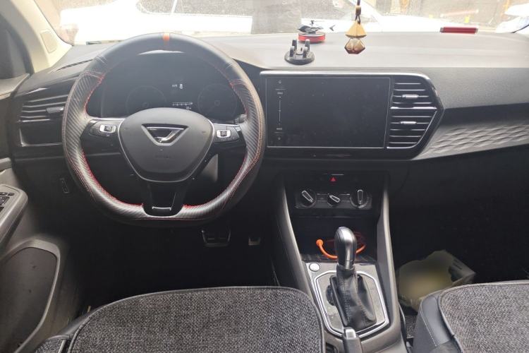 Used Jetta VS5 2019 280TSI Automatic Enjoyment Model Center Console