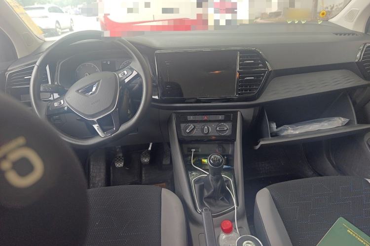 Used Jetta VS5 2019 280TSI Manual Entry-Level Model Center Console