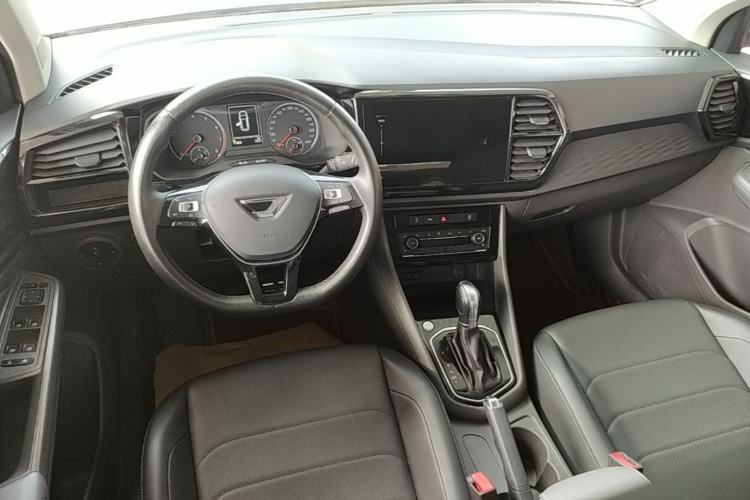 Used Jetta VS5 2019 280TSI Automatic Glory Edition Center Console
