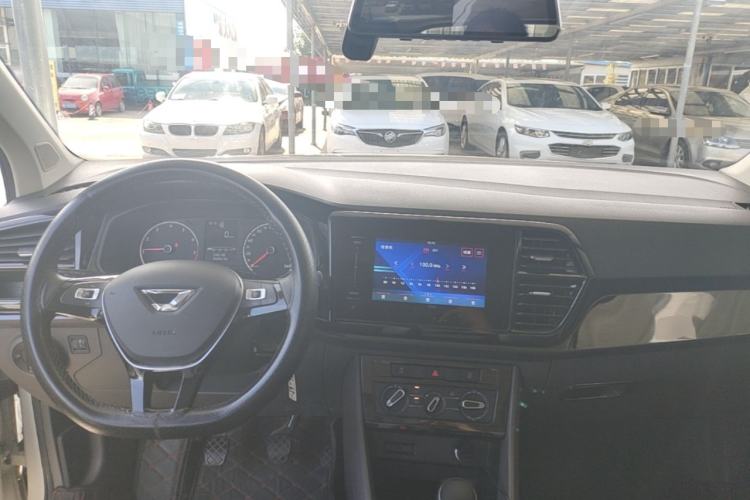 Used Jetta VS5 2019 280TSI Manual Entry-Level Model Center Console