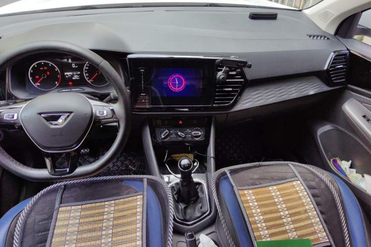 Used Jetta VS5 2019 280TSI Manual Entry-Level Model Center Console
