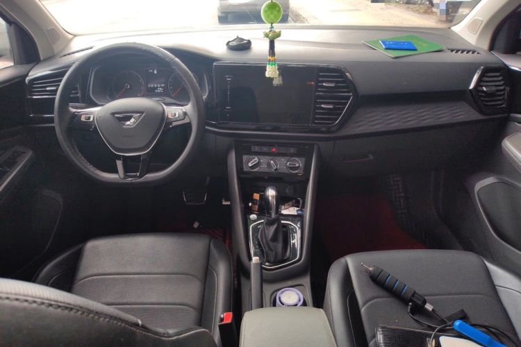 Used Jetta VS5 2019 280TSI Automatic Enjoyment Model Center Console