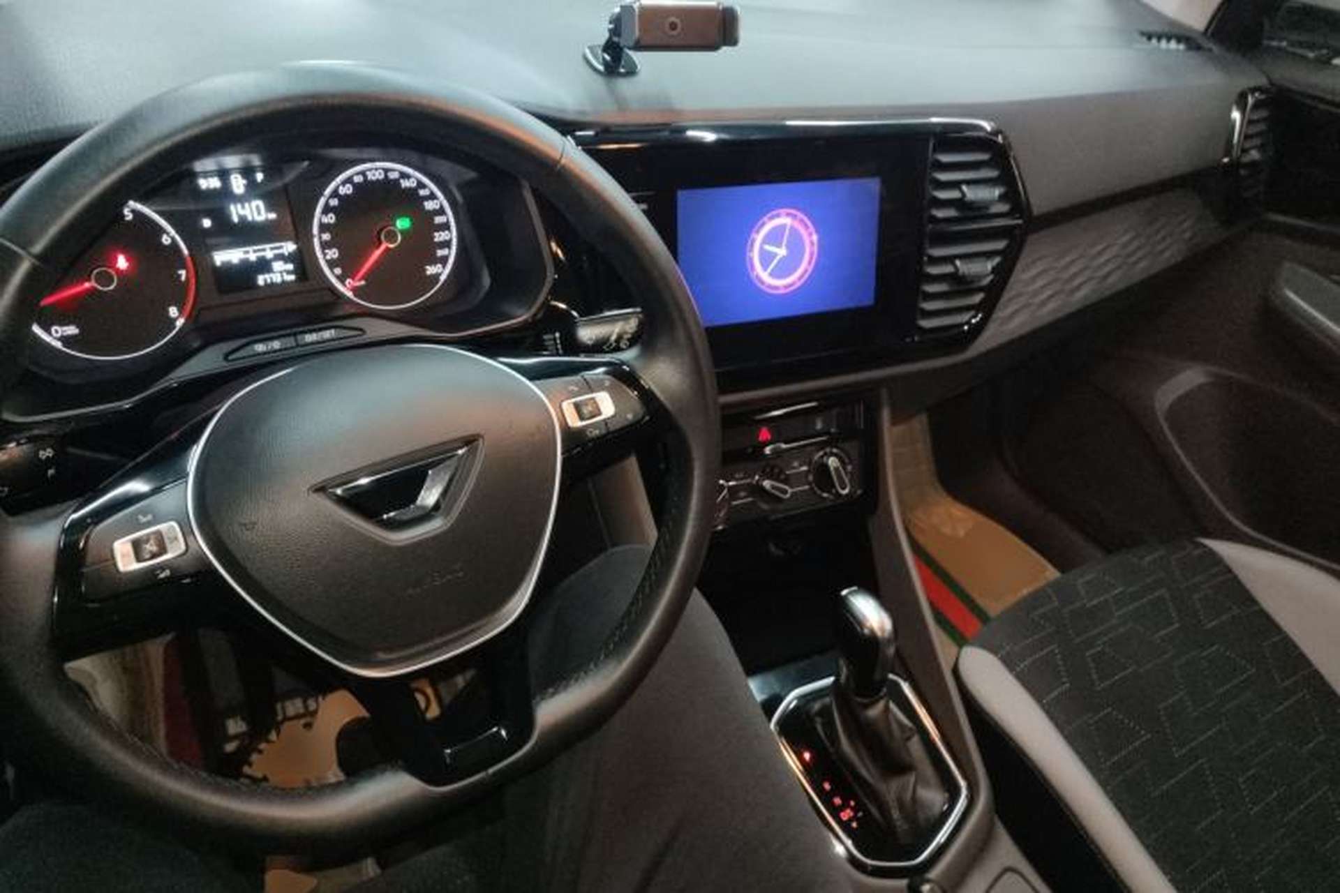 Used Jetta VS5 2019 280TSI Automatic Trend Model Center Console