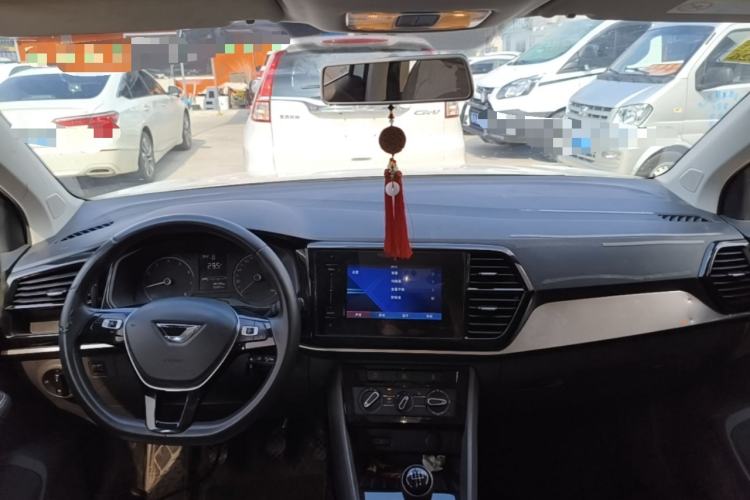 Used Jetta VS5 2019 280TSI Manual Entry-Level Model Center Console