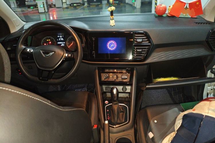 Used Jetta VS5 2019 280TSI Automatic Enjoyment Model Center Console