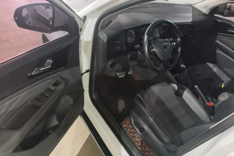 Used Jetta VS5 2019 280TSI Automatic Glory Edition Driver Seat