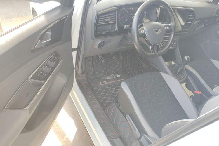 Used Jetta VS5 2019 280TSI Manual Entry-Level Model Driver Seat