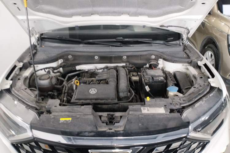Used Jetta VS5 2019 280TSI Automatic Trend Model Engine Bay