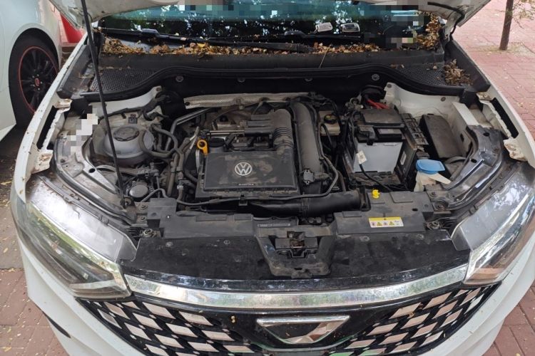 Used Jetta VS5 2019 280TSI Automatic Trend Model Engine Bay