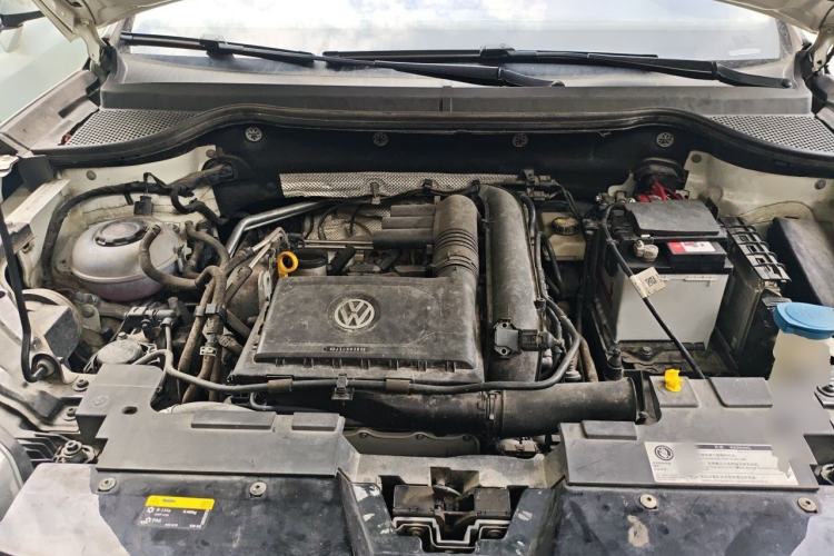 Used Jetta VS5 2019 280TSI Automatic Glory Edition Engine Bay