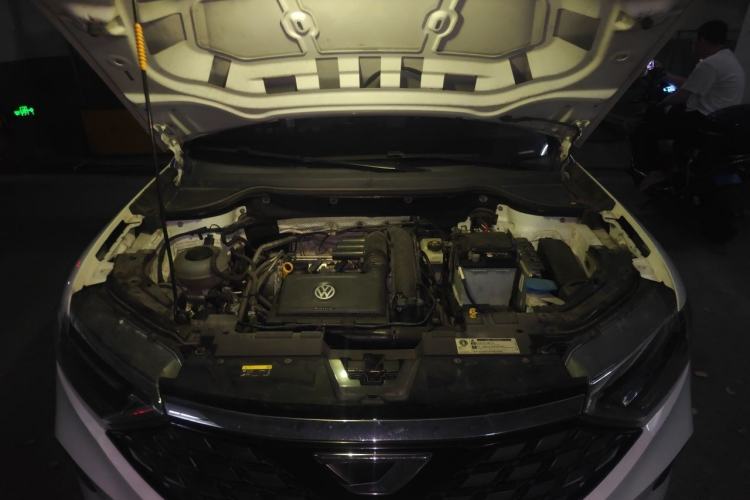 Used Jetta VS5 2019 280TSI Automatic Glory Edition Engine Bay
