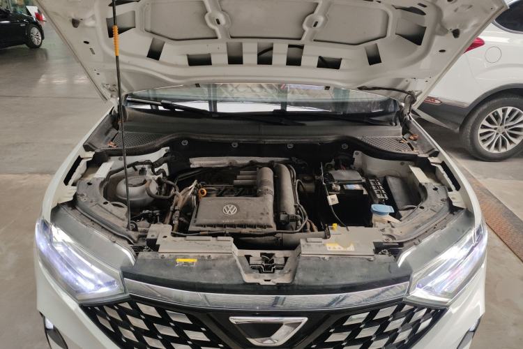 Used Jetta VS5 2019 280TSI Automatic Trend Model Engine Bay