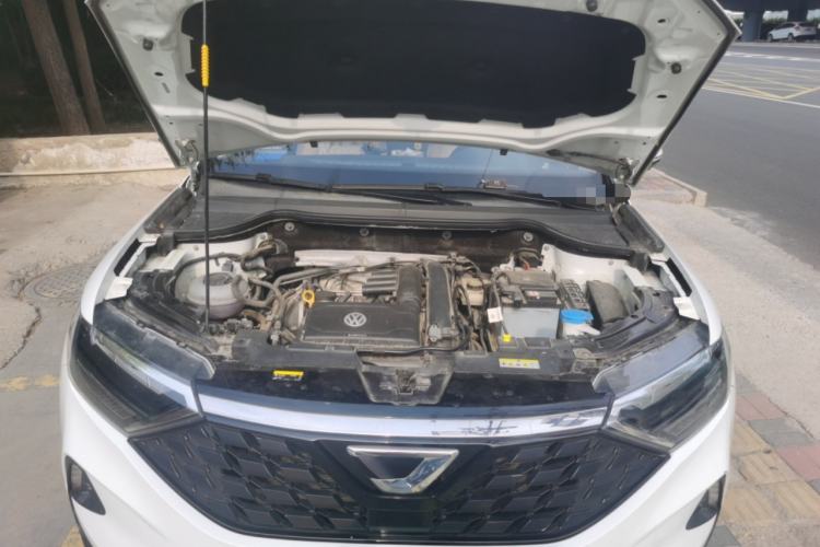 Used Jetta VS5 2019 280TSI Automatic Trend Model Engine Bay