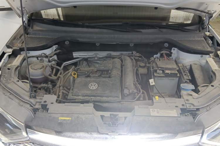 Used Jetta VS5 2019 280TSI Manual Entry-Level Model Engine Bay
