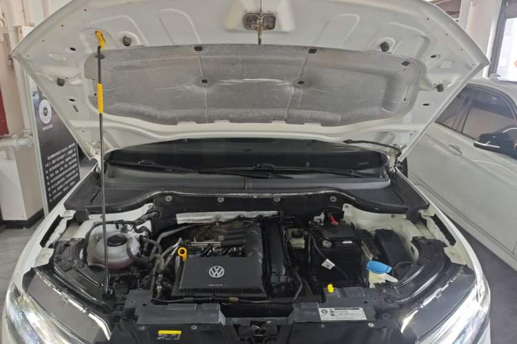 Used Jetta VS5 2019 280TSI Automatic Glory Edition Engine Bay