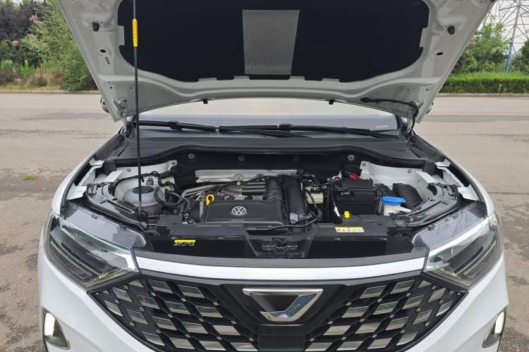 Used Jetta VS5 2019 280TSI Automatic Enjoyment Model Engine Bay