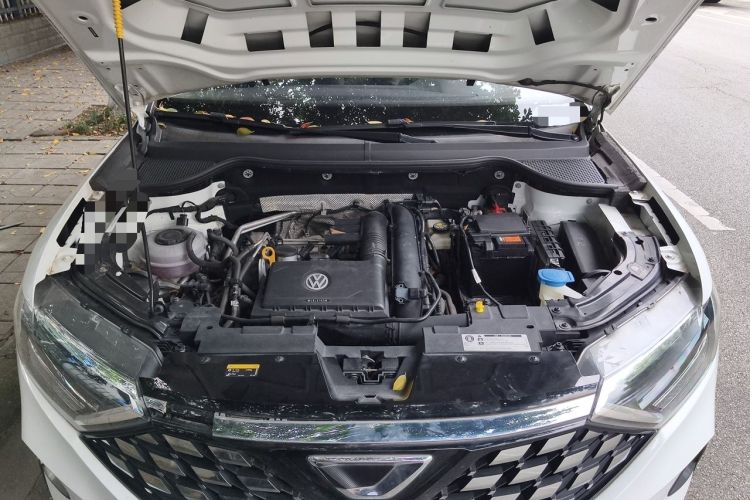 Used Jetta VS5 2019 280TSI Automatic Trend Model Engine Bay