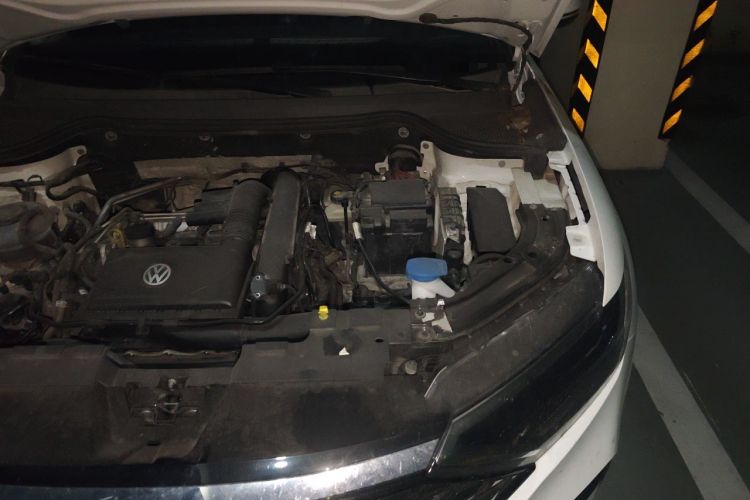 Used Jetta VS5 2019 280TSI Automatic Enjoyment Model Engine Bay Left