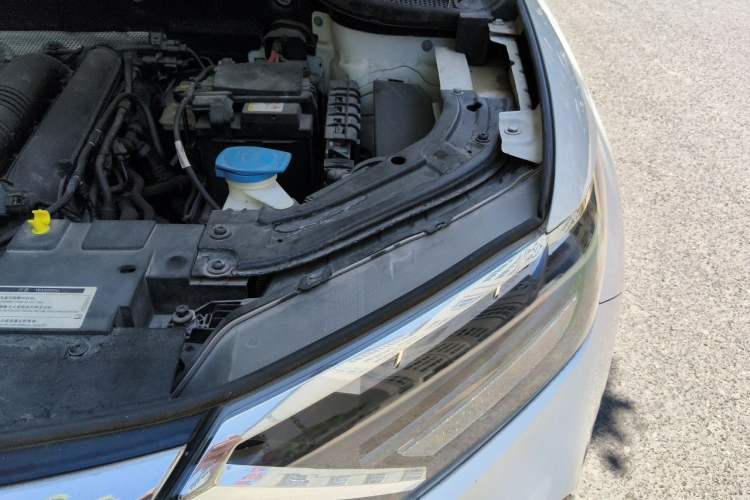 Used Jetta VS5 2019 280TSI Automatic Glory Edition Engine Bay Left