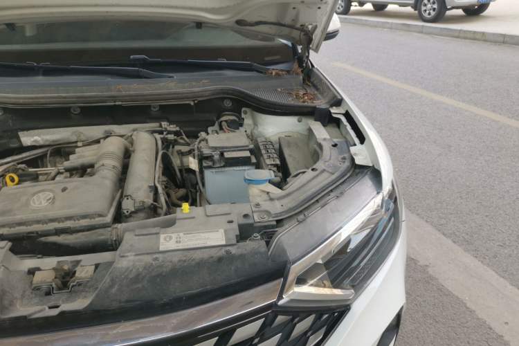 Used Jetta VS5 2019 280TSI Automatic Enjoyment Model Engine Bay Left