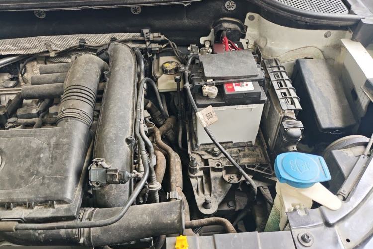 Used Jetta VS5 2019 280TSI Automatic Glory Edition Engine Bay Left