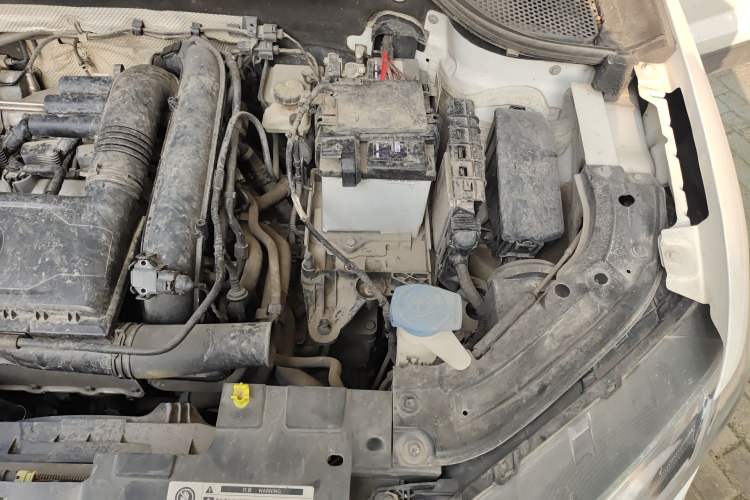 Used Jetta VS5 2019 280TSI Automatic Glory Edition Engine Bay Left