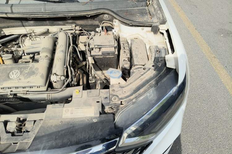 Used Jetta VS5 2019 280TSI Automatic Enjoyment Model Engine Bay Left