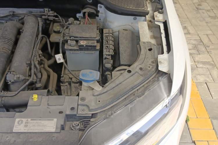 Used Jetta VS5 2019 280TSI Manual Entry-Level Model Engine Bay Left