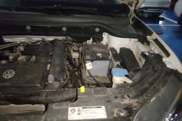 Used Jetta VS5 2019 280TSI Automatic Glory Edition Engine Bay Left