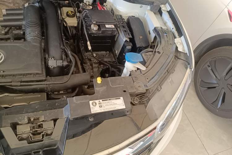 Used Jetta VS5 2019 280TSI Automatic Glory Edition Engine Bay Left