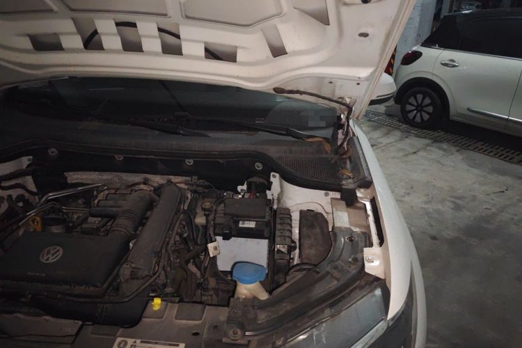 Used Jetta VS5 2019 280TSI Automatic Enjoyment Model Engine Bay Left