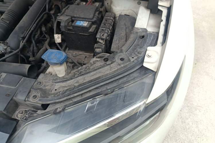 Used Jetta VS5 2019 280TSI Automatic Glory Edition Engine Bay Left