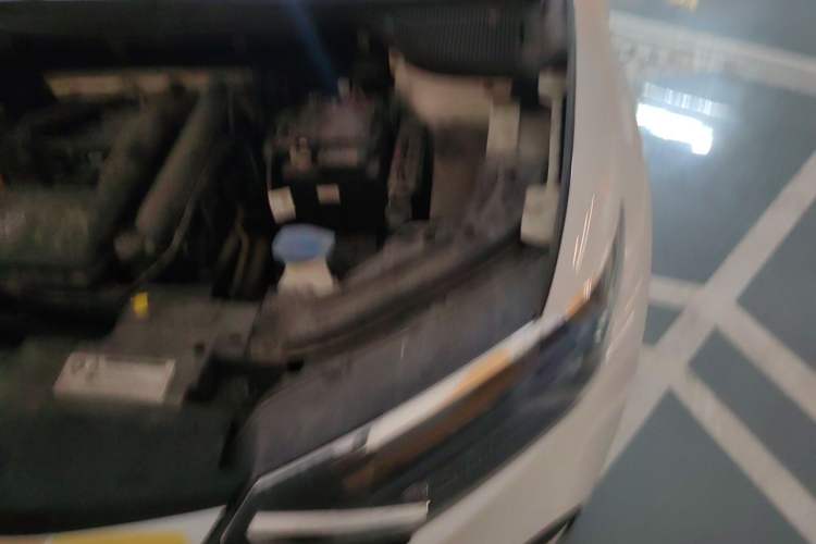 Used Jetta VS5 2019 280TSI Automatic Enjoyment Model Engine Bay Left