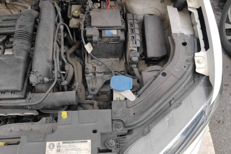 Used Jetta VS5 2019 280TSI Automatic Enjoyment Model Engine Bay Left