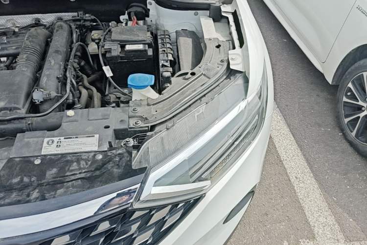 Used Jetta VS5 2019 280TSI Automatic Glory Edition Engine Bay Left