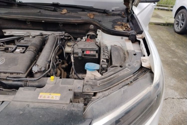 Used Jetta VS5 2019 280TSI Manual Enjoyment Model Engine Bay Left