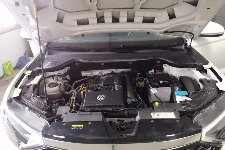Used Jetta VS5 2019 280TSI Automatic Enjoyment Model Engine Bay