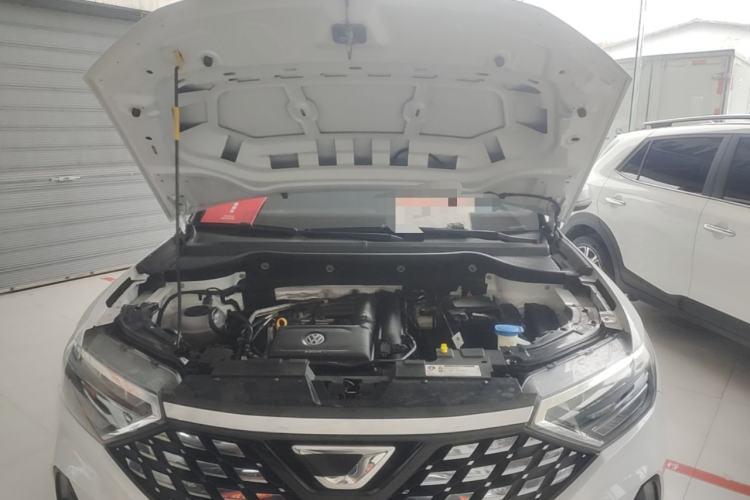 Used Jetta VS5 2019 280TSI Automatic Trend Model Engine Bay